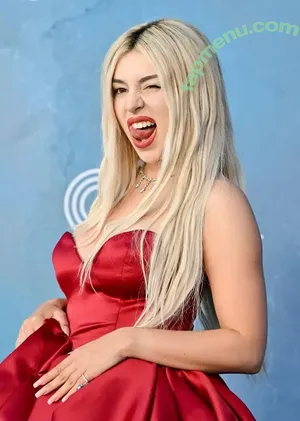 Ava Max / avamax / plharleyquinn nude photo #2108