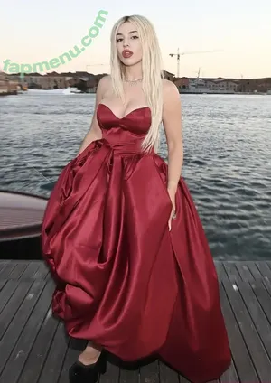 Ava Max / avamax / plharleyquinn nude photo #2117