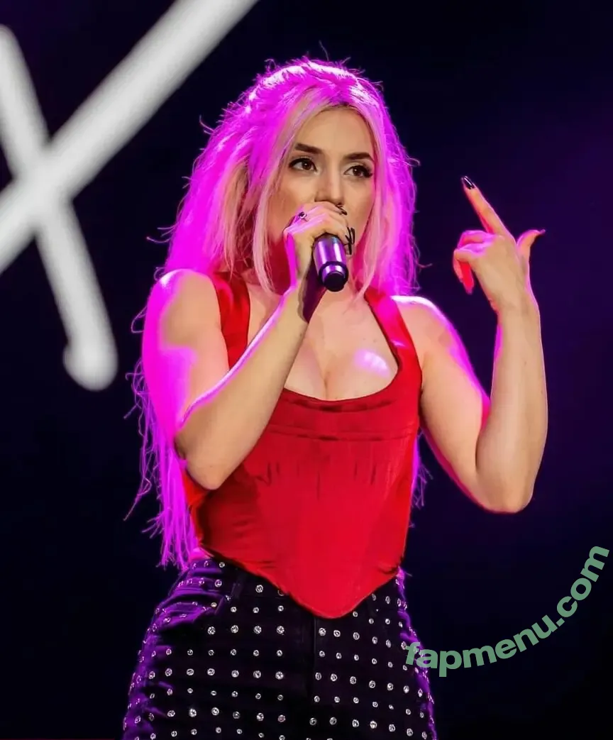 Ava Max nude photo #2028 (avamax / plharleyquinn)