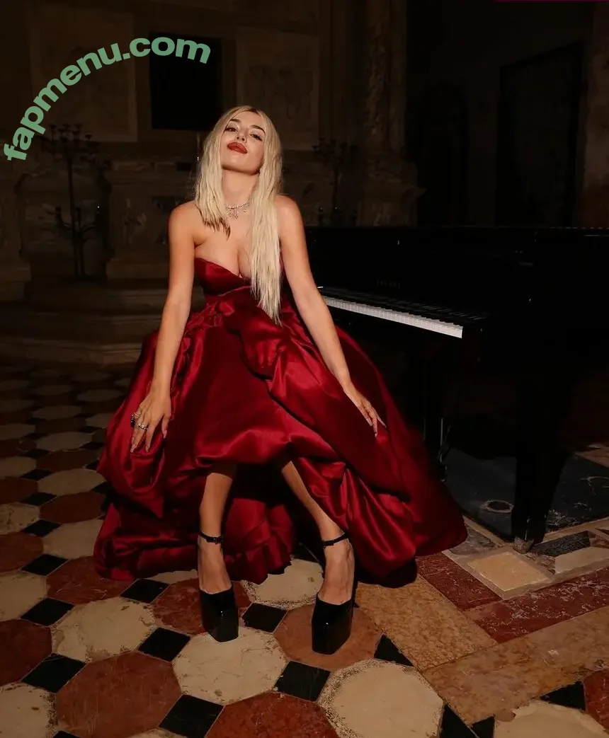 Ava Max nude photo #2123 (avamax / plharleyquinn)