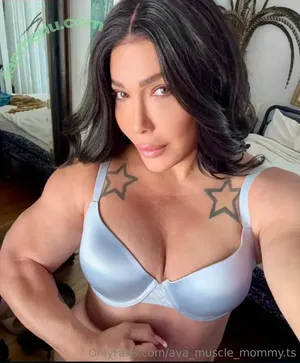 ava_muscle_mommy.ts / ava_muscle_mommy nude photo #0094