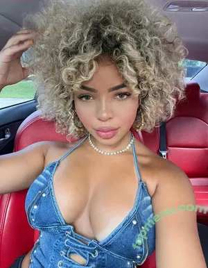 Avanti / Avazura / ari_avanti / twitch streamer nude photo #0104
