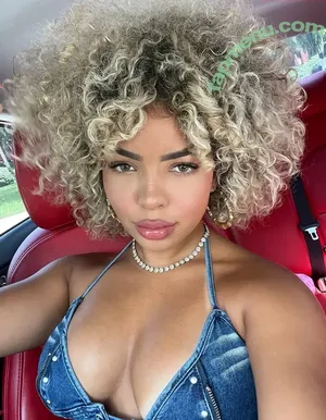 Avanti / Avazura / ari_avanti / twitch streamer nude photo #0105