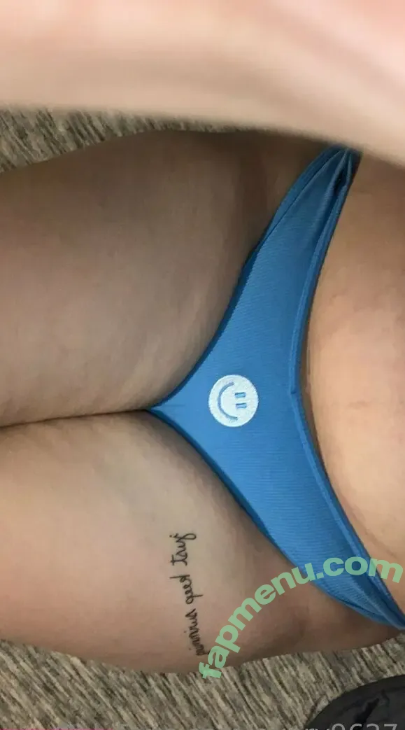 avery9627 nude photo #0030 (averyrobbie16)