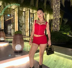 Avneet Kaur / avneetkaur_13 nude photo #0030