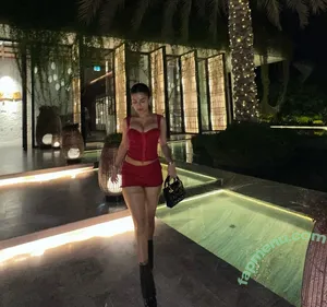 Avneet Kaur / avneetkaur_13 nude photo #0034