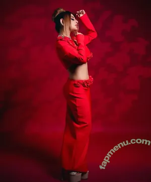 Avneet Kaur / avneetkaur_13 nude photo #0114