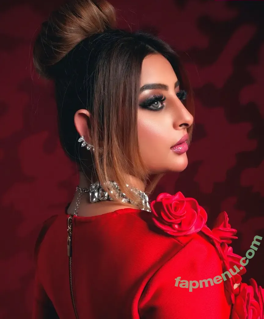 Avneet Kaur nude photo #0097 (avneetkaur_13)