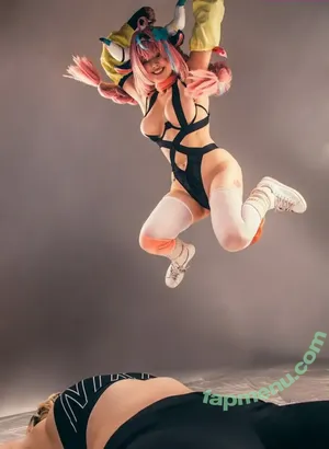 awesomi / Omi / Omi_COS / awes_omi nude photo #0470