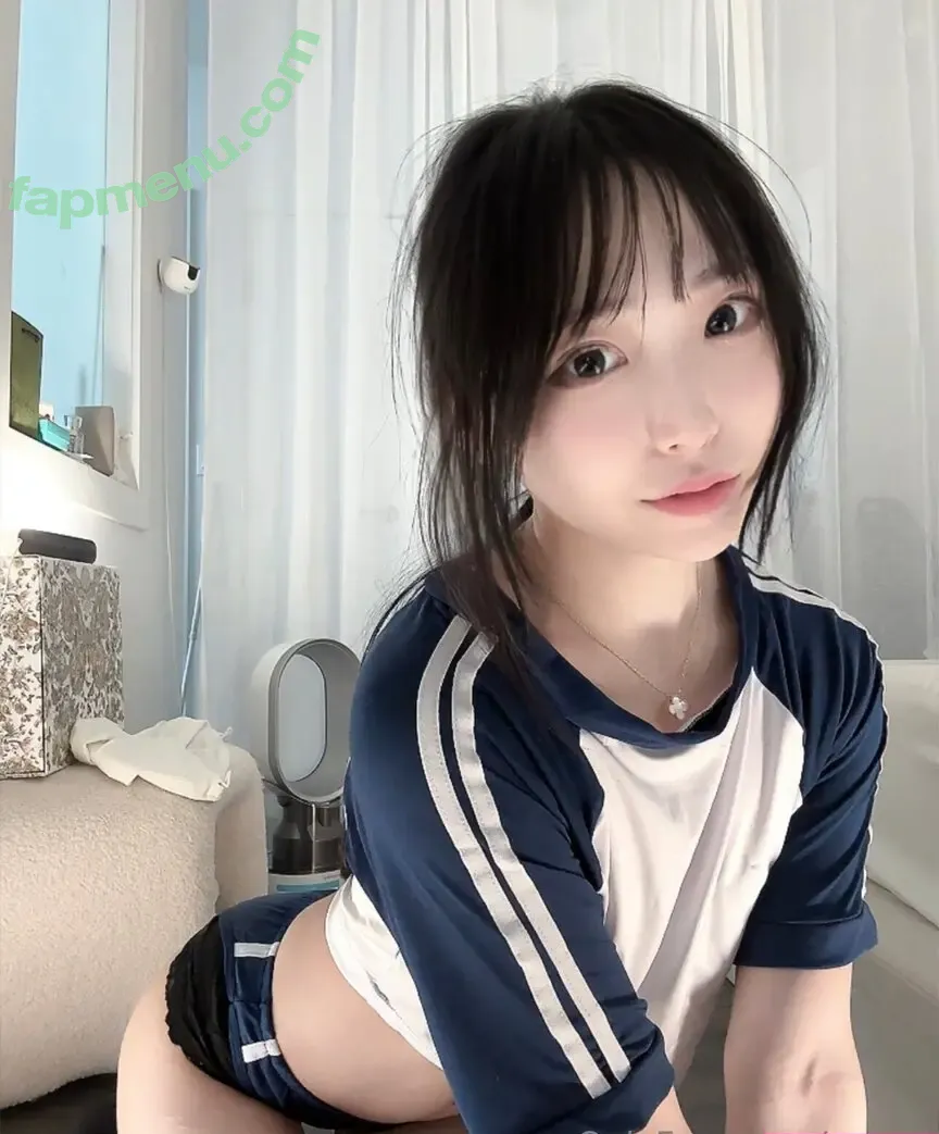 Awwni nude photo #0020 (awnni)
