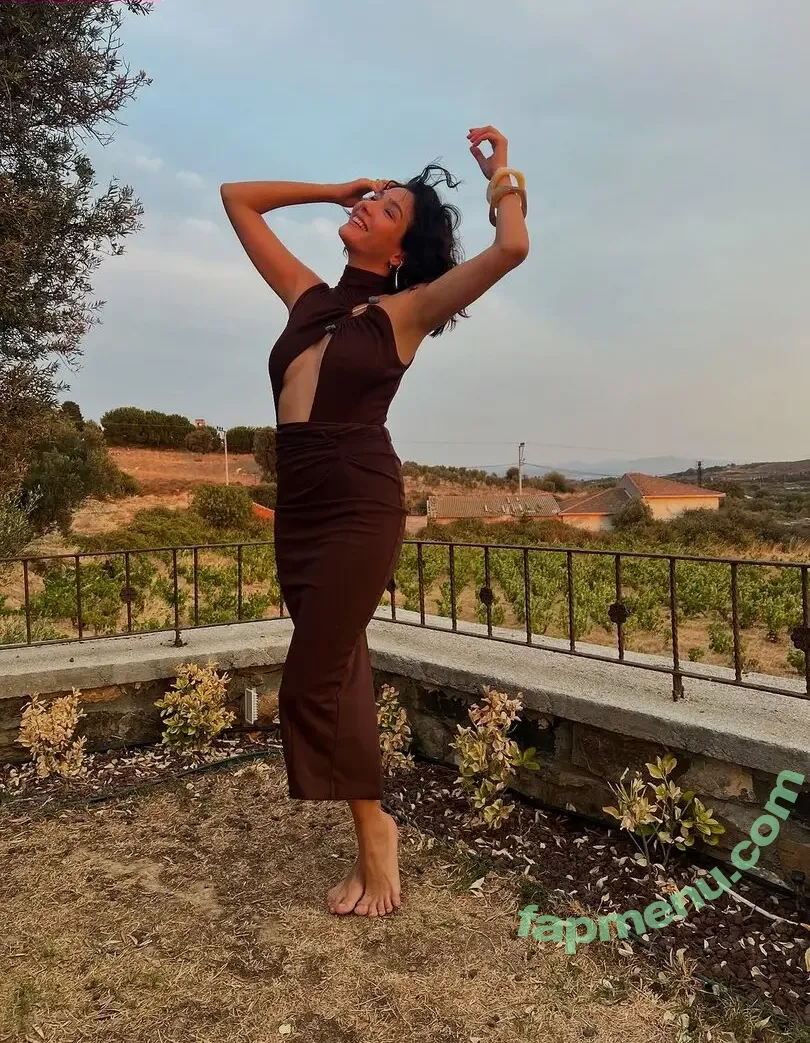 Aybüke Pusat nude photo #0014 (aybukepusat)