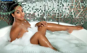 Ayisha Diaz / ayishadiaz / ayishadiaz0 nude photo #0212