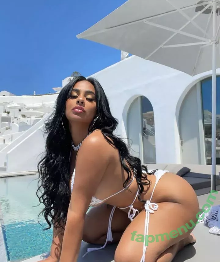 Ayisha Diaz nude photo #0018 (ayishadiaz / ayishadiaz0)