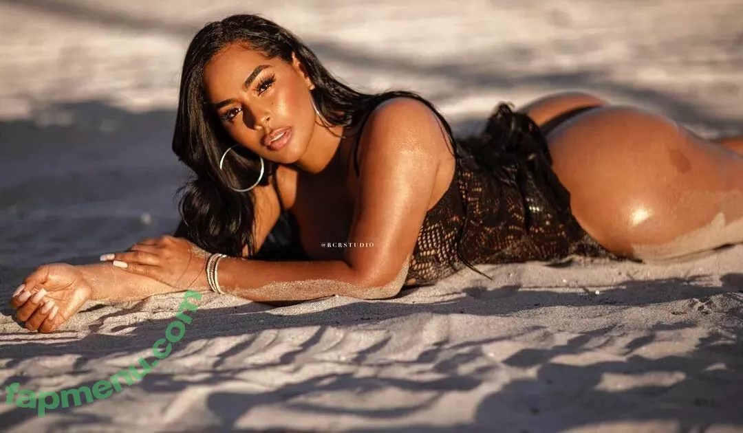 Ayisha Diaz nude photo #0039 (ayishadiaz / ayishadiaz0)