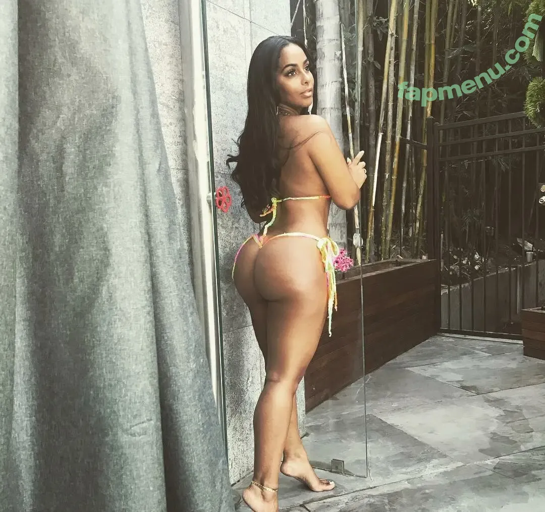 Ayisha Diaz nude photo #0224 (ayishadiaz / ayishadiaz0)