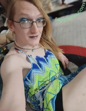 aylaallyson / aylafemboi nude photo #0017
