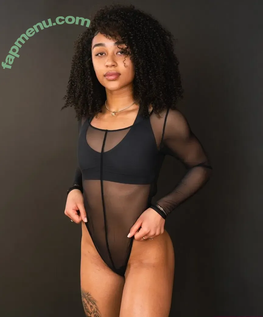 Ayriana Young nude photo #0015 (ayri.renee)
