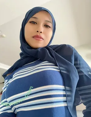 ayshamuslim / aysha.muslim nude photo #0040