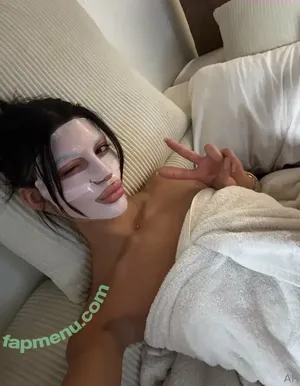  nude photo #0001