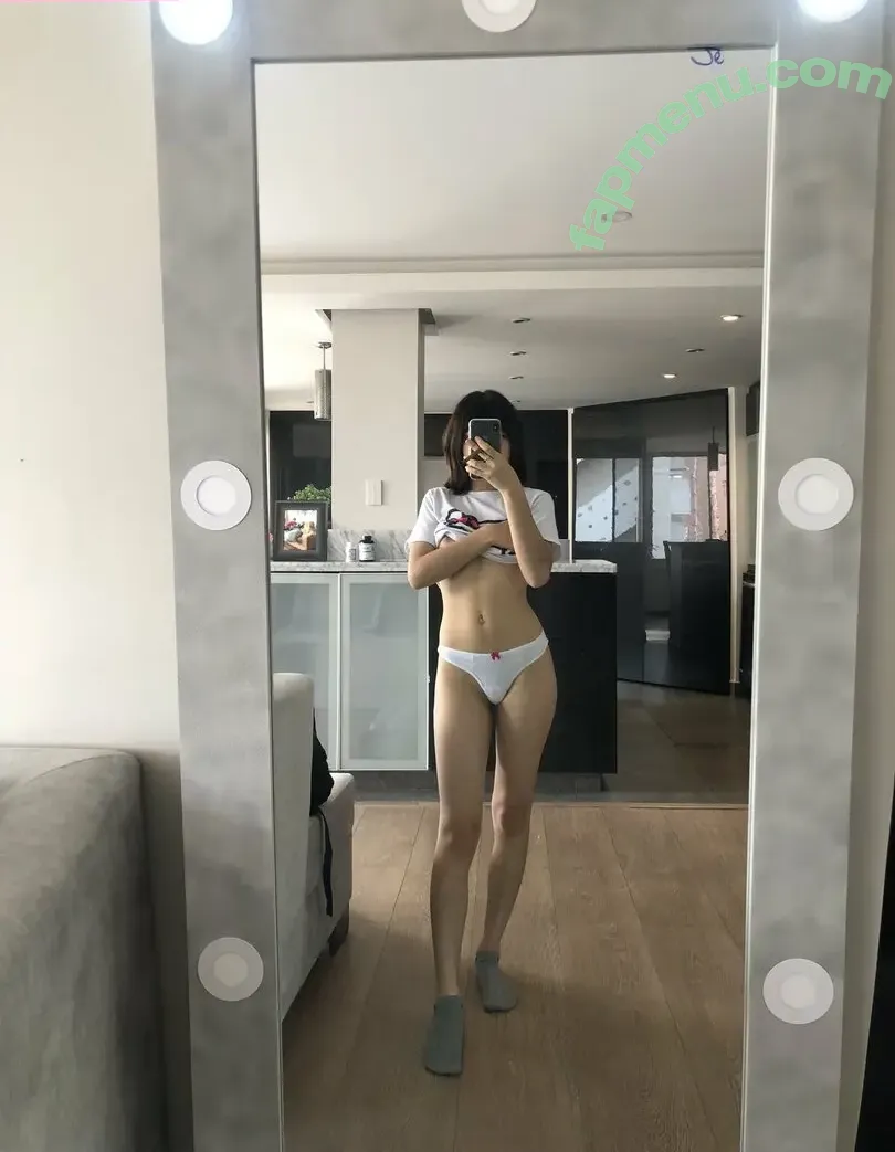 b3l_doll nude photo #0001 (b3l.d0ll)