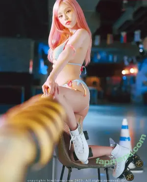  nude photo #0008