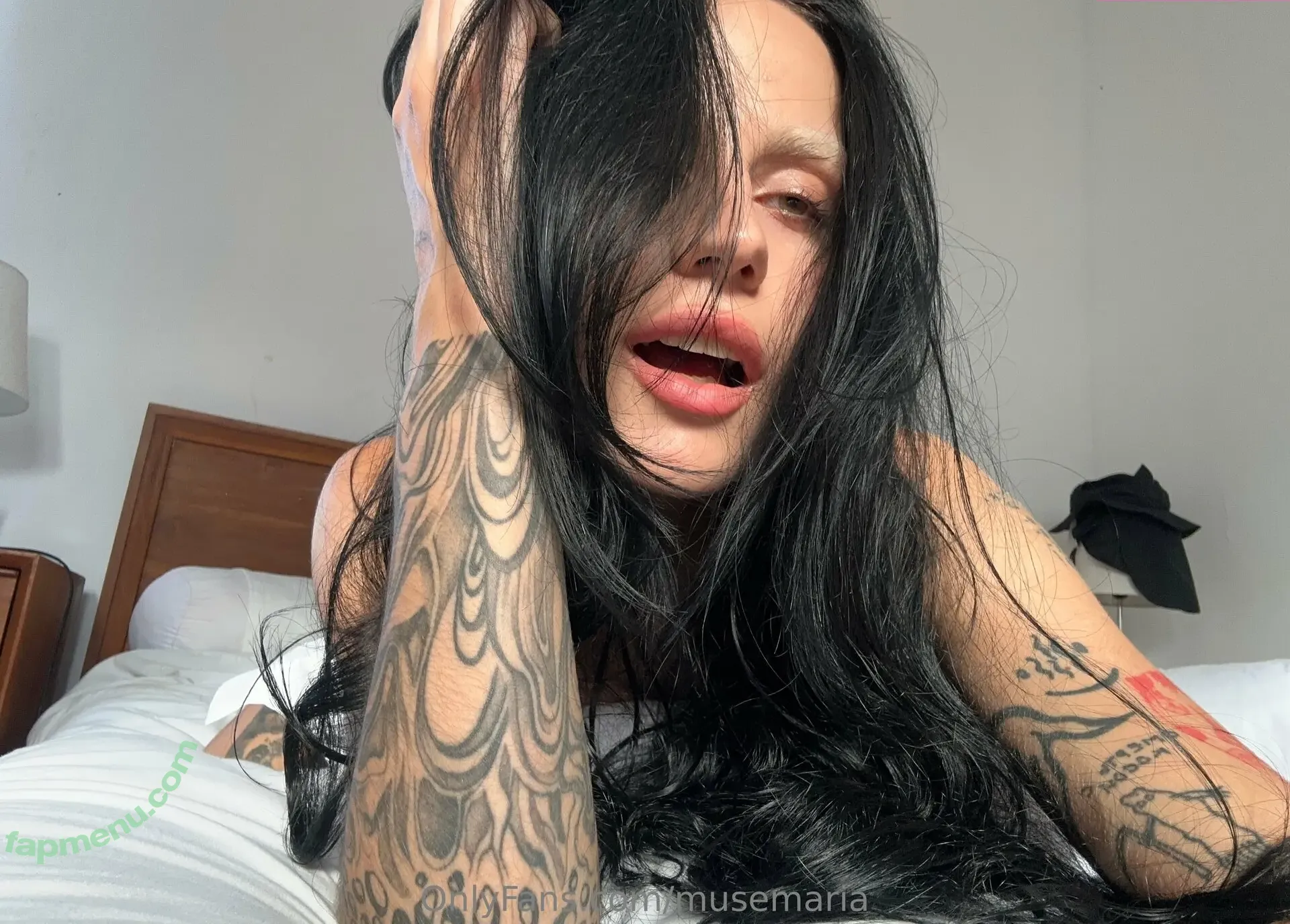 babemarievee nude photo #0010 (babemarievee)