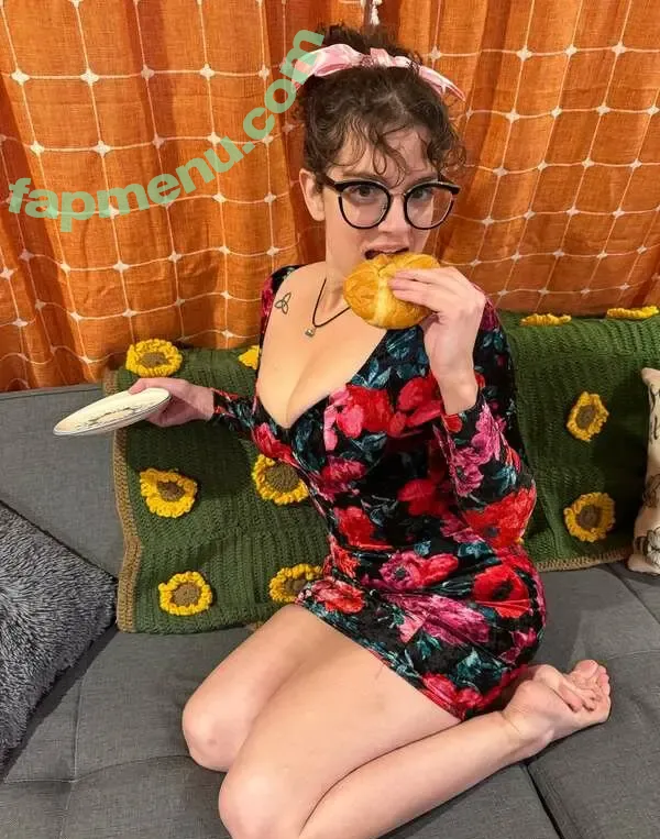 BabygirlLuneStar nude photo #0022 (babygrl.lune)