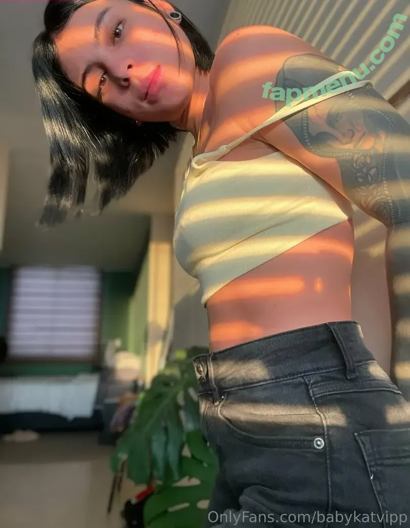babykatvipp nude photo #0016 (babykatvipp)