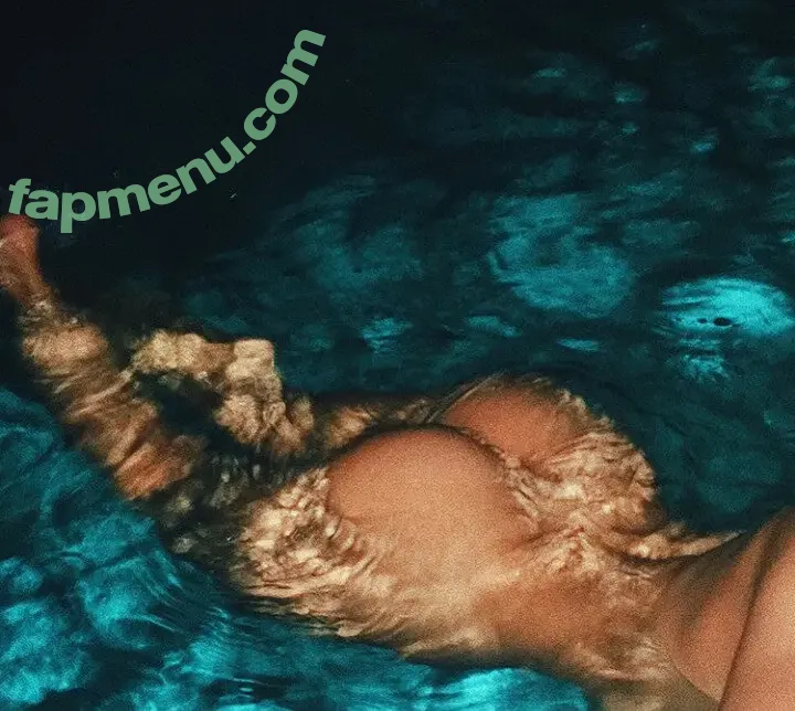 babyrseee nude photo #0009 (mychemicalrse / rose.gibran / rsewtrr)