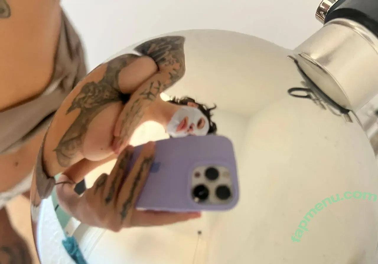 bad.bunn nude photo #0069 (badbunnypr)