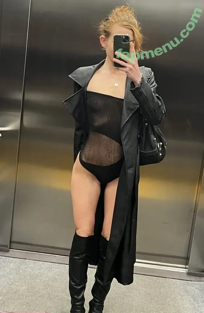Badassbarbiebitch nude photo #0038 (Badassbarbiebitch)