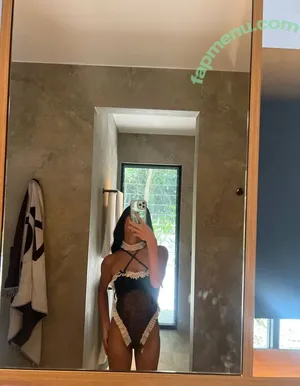  nude photo #0004