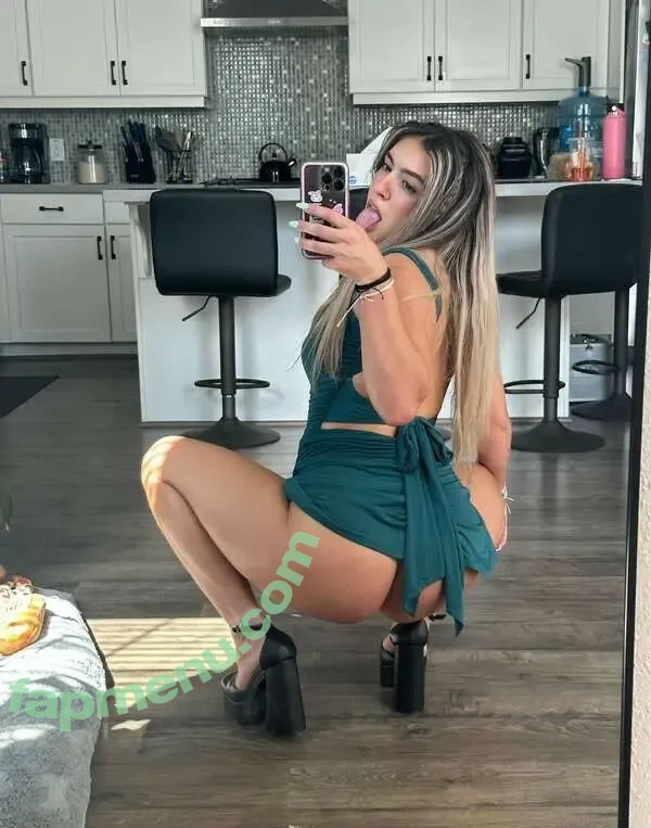Badmiamimami nude photo #0121 (Badmiamimami)