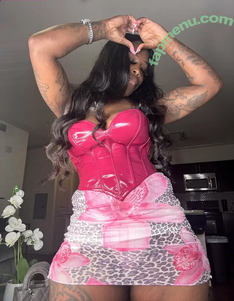 BaeFromHouston nude photo #0104 (baefromhouston1 / baegoddesss)