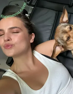 Bailee Madison / baileemadison / bailey_madis0n nude photo #0653