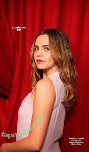 Bailee Madison / baileemadison / bailey_madis0n nude photo #0659