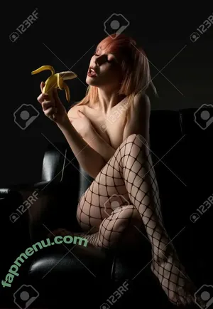  nude photo #0004