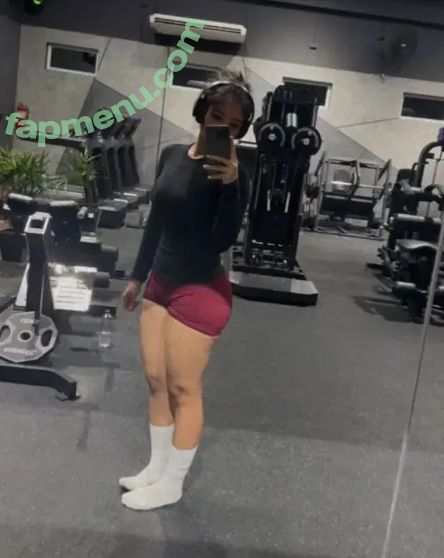bananalala nude photo #0003 (le.nana__)