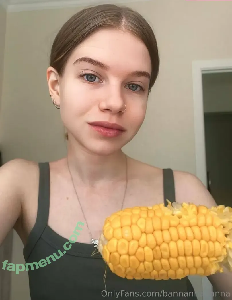 bannannahanna nude photo #0019 (bannannana)