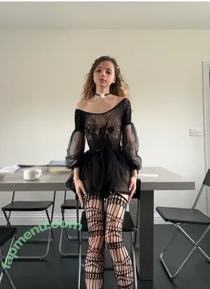  nude photo #0004