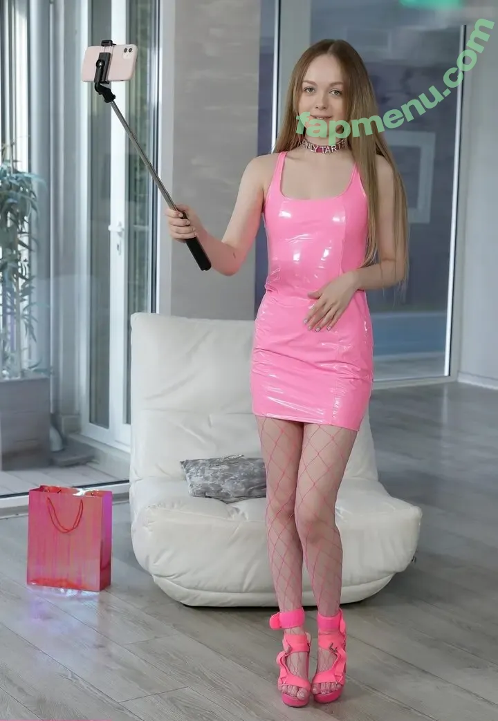 Barbie Lee nude photo #0090 (Barbie Lee)