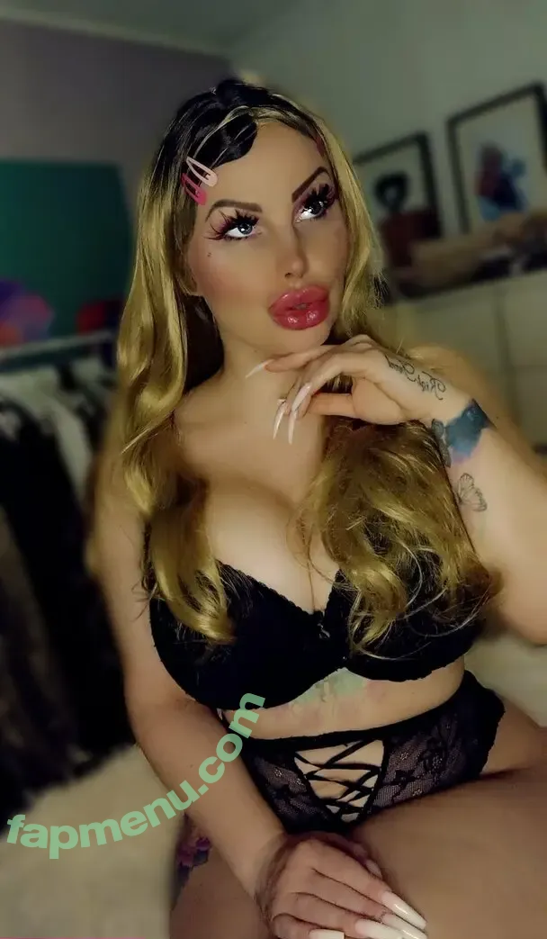 barbiesaysyes nude photo #0016 (reel)