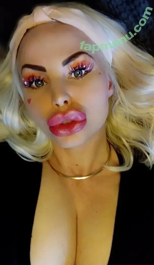 barbiesaysyes nude photo #0018 (reel)