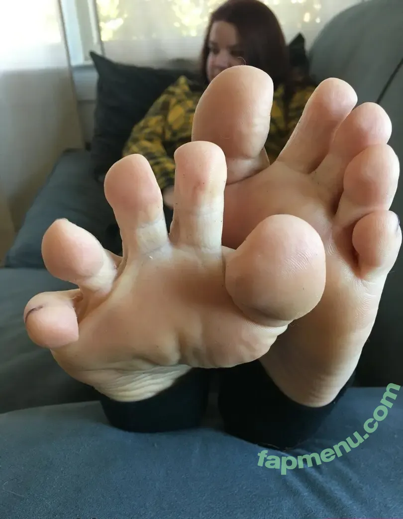 Bare Feet nude photo #1597 (barefeetpose)