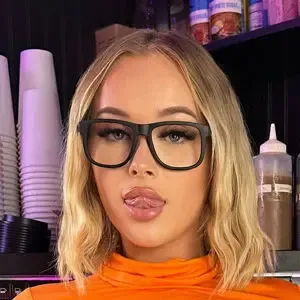 Barista AngelFacdd / angel.facdd / theblondebarista nude photo #0018