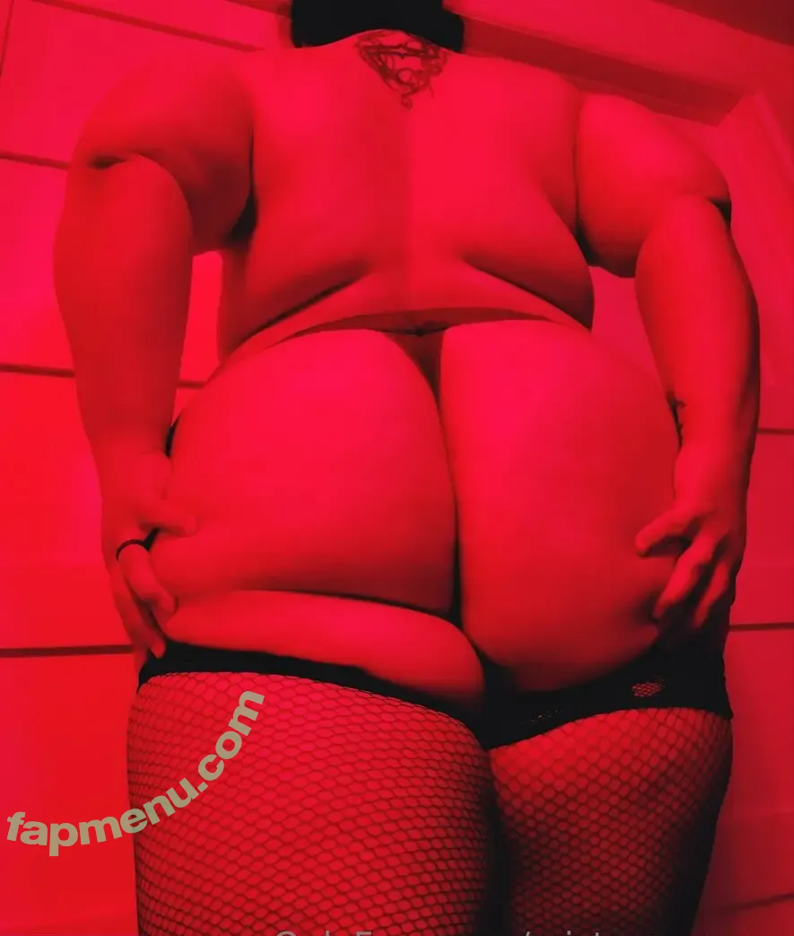 baroness_sinistra nude photo #0003 (yourbaroness)