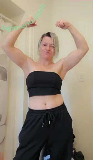 Basedmama / Basednormiemama nude photo #0055