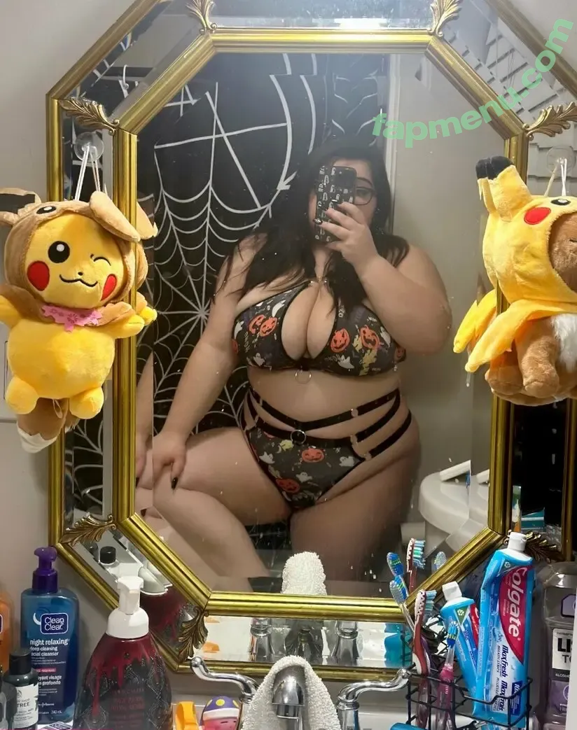 battybxby nude photo #0005 (batty.bxby)