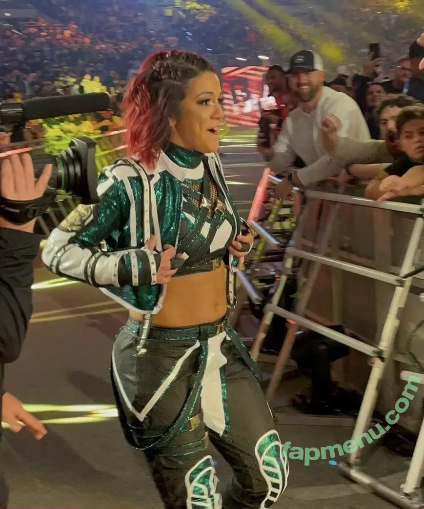 Bayley nude photo #0228 (Pamela Rose Martinez / bayley.r / itsmebayley)