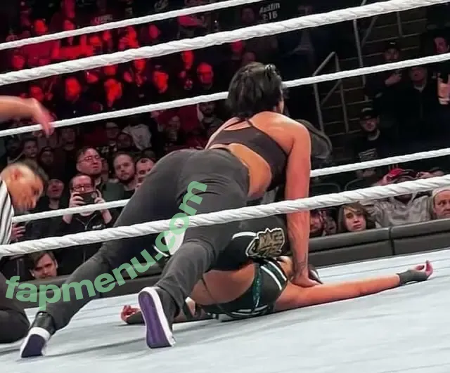 Bayley nude photo #0291 (Pamela Rose Martinez / bayley.r / itsmebayley)